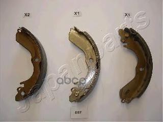 Колодки задн.бараб.Mitsubishi Lancer CB1 92-> Japanparts арт. gf587af