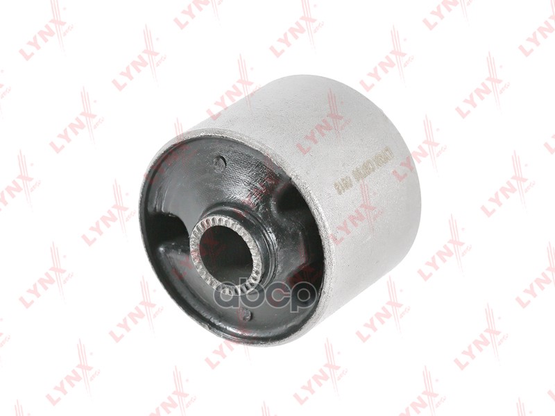 Сайлентблок передний / Нижний продол. рычаг / Зад. подв. NISSAN Micra(K11) 1.0-1.4 92-03 LYNXauto арт. c9756