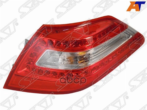 Фонарь задний Nissan Teana 08-12 (Справа) Sat арт. ST-115-1932R-U