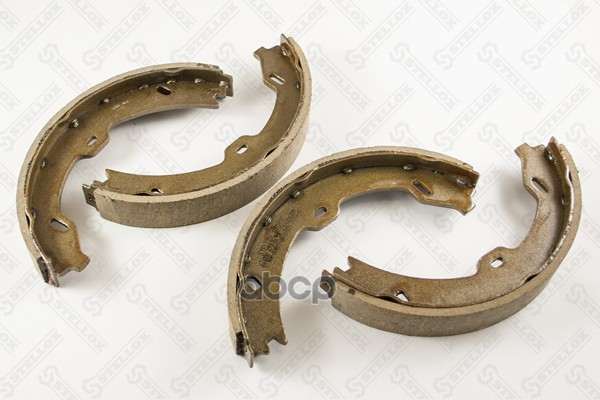 колодки барабанные ручника MB W211/W22 000473SX Stellox арт. 000473SX