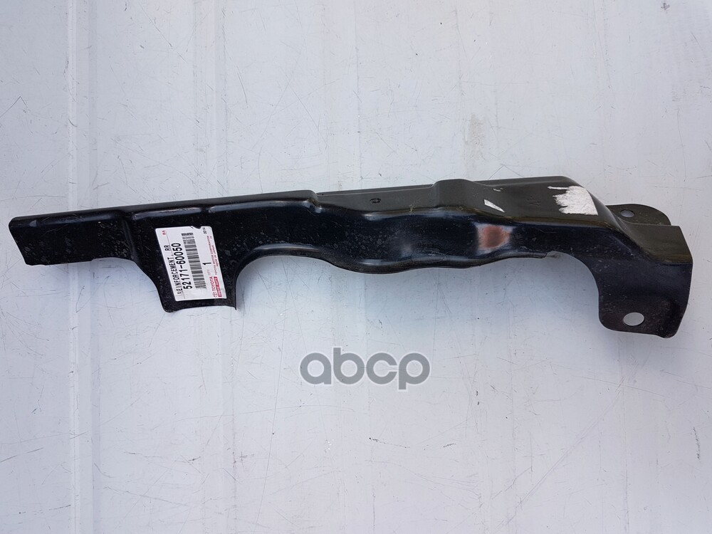 Крепление бампера Toyota Land Cruiser Prado (J120) 02-09 / Lexus GX 02-09 (Сзади/ Справа/ Центрально TOYOTA арт. 52171-60050