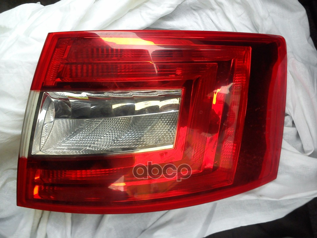 Фонарь Задний Правый VAG арт. 5E5945112