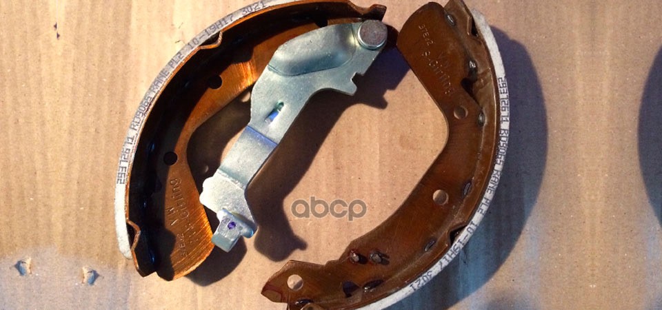 Колодки Тормозные Барабанные Skoda Fabia 2007-2015, Skoda Rapid 2013>, Vw Polo (Hb) 2009> VAG арт. 6RU698525