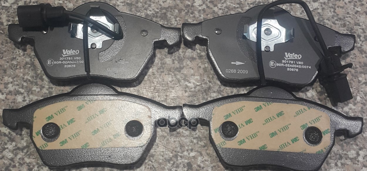 Колодки тормозные дисковые перед Valeo арт. 301751